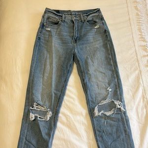 American Eagle Mom Jeans size 2 Long